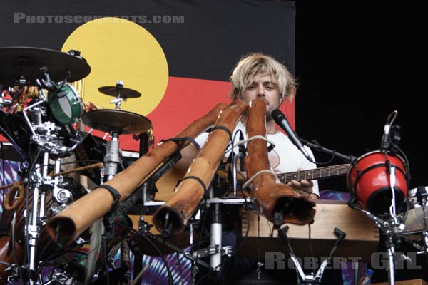 XAVIER RUDD - 2006-08-26 - SAINT CLOUD - Domaine National - Scene de la Cascade - 